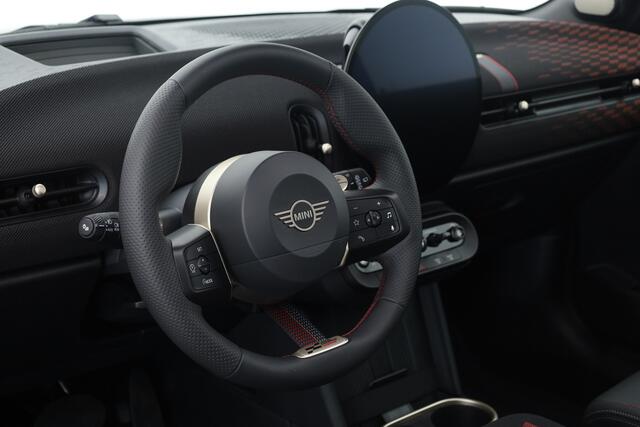 Mini COOPER 3-Deurs 1.5 C John Cooper Works | Pano | HUD | 360cam + PDC | Harman Kardon | 18'' LMV | Cruise | Stoel- Stuurverw. | NAV + Carplay |