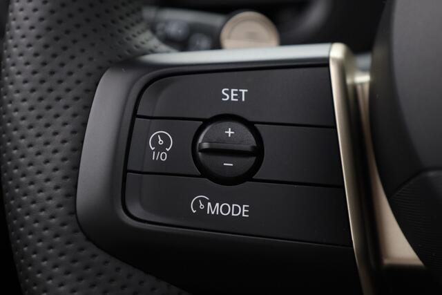 Mini COOPER 3-Deurs 1.5 C John Cooper Works | Pano | HUD | 360cam + PDC | Harman Kardon | 18'' LMV | Cruise | Stoel- Stuurverw. | NAV + Carplay |