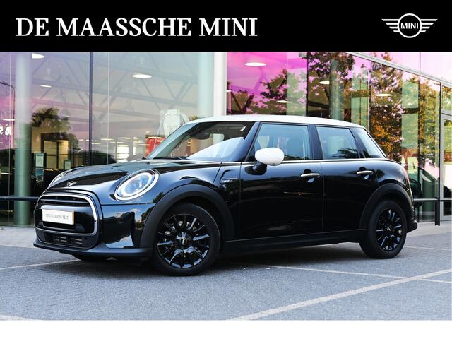 Mini COOPER Hatchback Classic Camden Automaat / Cruise Control / LED / Multifunctioneel stuurwiel / PDC / 16" LM Victory Spoke zwart
