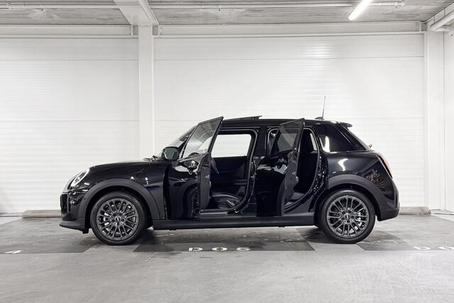 Mini COOPER 5-deurs Classic | Pakket M | Stuurwielverwarming | Harman/Kardon | Head-Up Display |