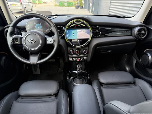 Mini COOPER 5-Deurs 1.5 Pano/Leder/Apple/Camera