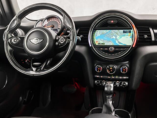 Mini COOPER 3-deurs 1.5 Chili Automaat 136Pk (PANORAMADAK, GROOT NAVI, LEDER, UNION JACK ACHTERLICHTEN, STOELVERWARMING, SPORTSTOELEN, GETINT GLAS, PARKEERSENSOREN, NIEUWSTAAT)