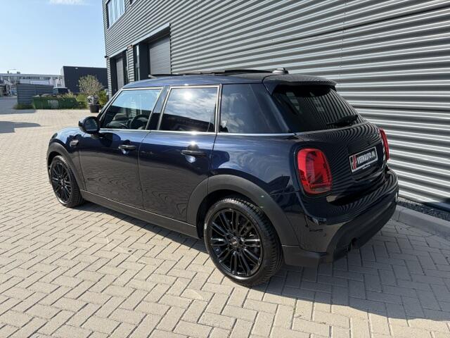 Mini COOPER 5-Deurs 1.5 Yours pano, nappa leder