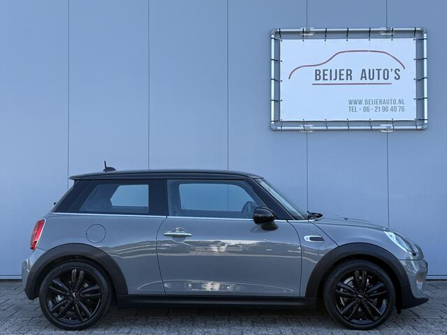 Mini COOPER 3-Deurs 1.5 Business Navigatie/Harman Kardon/17inch.