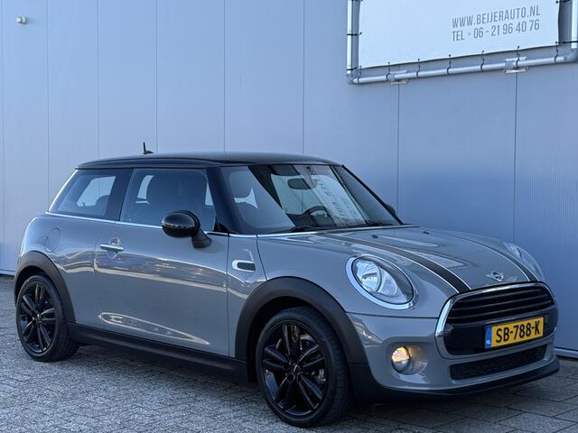 Mini COOPER 3-Deurs 1.5 Business Navigatie/Harman Kardon/17inch.
