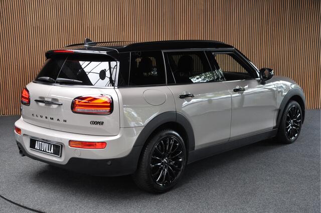 Mini COOPER CLUBMAN Mini 1.5 Navi Leer Camera PDC Carplay Keyless 17" LM velgen Zwarte binnenhemel Stoelverwarming Sportstoelen LED BTW auto!