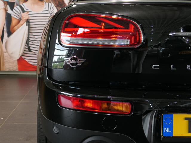 Mini COOPER CLUBMAN Mini 1.5 Classic *Kunstlederen bekleding* - Apple carplay & Android auto, navi, sensor achter, cruise