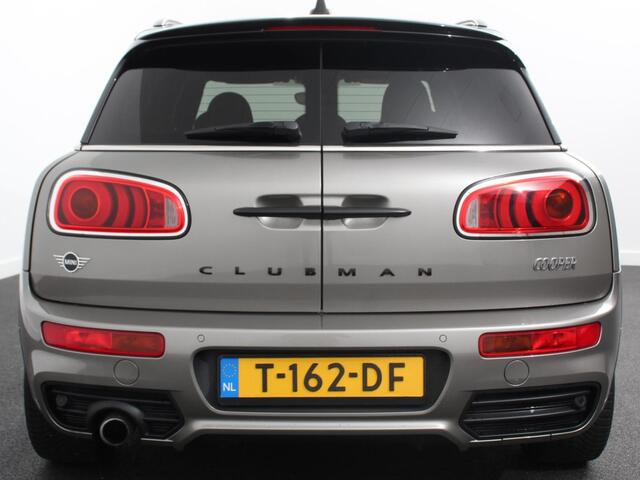 Mini COOPER CLUBMAN 1.5 Chili Hyde Park Climate control Cruise control Voorstoelen verwarmd Parkeersensor achter LED Apple Carplay/ Android Auto