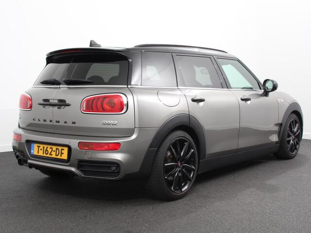 Mini COOPER CLUBMAN 1.5 Chili Hyde Park Climate control Cruise control Voorstoelen verwarmd Parkeersensor achter LED Apple Carplay/ Android Auto