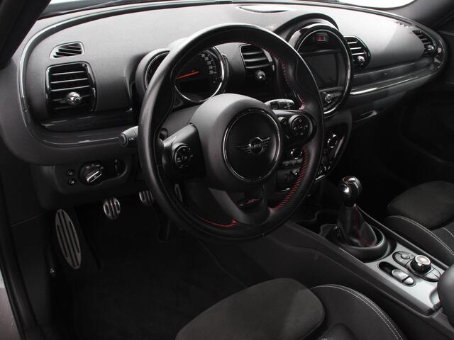 Mini COOPER CLUBMAN 1.5 Chili Hyde Park Climate control Cruise control Voorstoelen verwarmd Parkeersensor achter LED Apple Carplay/ Android Auto
