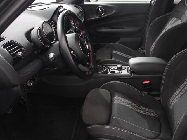 Mini COOPER CLUBMAN 1.5 Chili Hyde Park Climate control Cruise control Voorstoelen verwarmd Parkeersensor achter LED Apple Carplay/ Android Auto