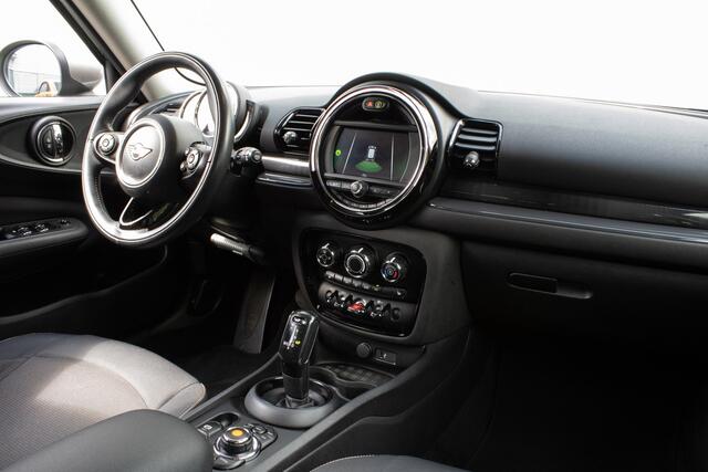Mini COOPER CLUBMAN Mini 1.5 136pk Navigatie/ Carplay/ Stoelverwarming/ Pdc/ Armsteun/ Cruise control/ Lmv