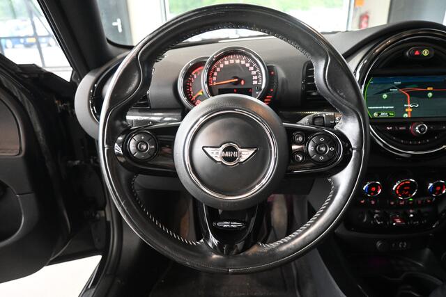 Mini COOPER CLUBMAN Mini 1.5 Chili Clima Navigatie Panoramadak Stoelverwarming Rijklaarprijs Inruil Mogelijk!