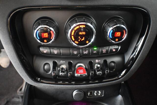 Mini COOPER CLUBMAN Mini 1.5 Chili Clima Navigatie Panoramadak Stoelverwarming Rijklaarprijs Inruil Mogelijk!