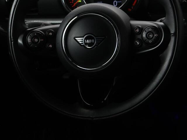 Mini COOPER CLUBMAN 1.5 Chili | 1e eigenaar | Adaptive cruise | Carplay | Full LED | Navigatie | Harman/Kardon | Parkeerhulp | Climate control