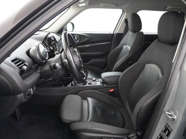 Mini COOPER CLUBMAN Mini 2.0T 192PK AUT-6 S Chili 1/2 Leer-SportStoel.Navi PDC LED Keyless-Go Ecc Stoelverwarmd Cruise DAB Led Lmv Bluetooth Privacy Glas 2.0 twin Scroll Turbo Mini excitement pack Intelligent noodroep Teleservice Active guard Euro6