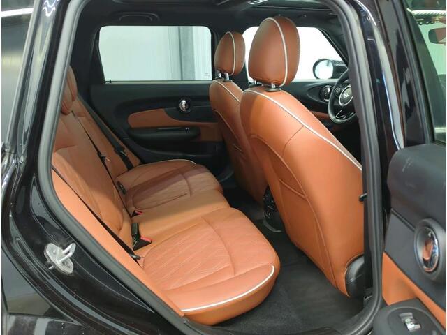 Mini COOPER CLUBMAN Mini 1.5 136Pk Automaat Business Edition / Panoramadak / Airco-ecc./ Navigatie / Leder / Xenon /