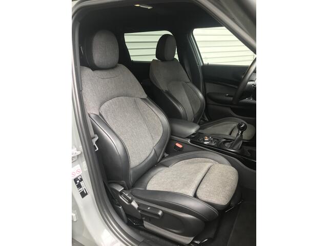 Mini COOPER CLUBMAN 1.5 CHILI Rijklaarprijs!