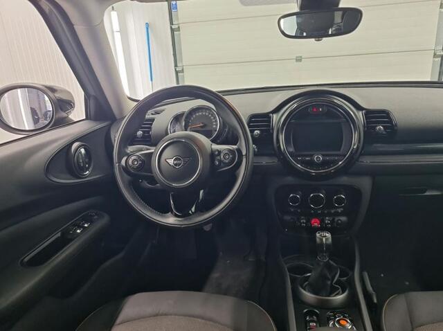 Mini COOPER CLUBMAN Mini 2.0D 150PK Business Edition / Airco-ecc./ Stoelverwarming / Navigatie / Trekhaak / Dab / Pdc. A / Radio multimedia /