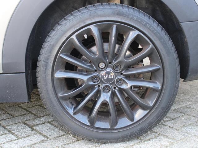 Mini COOPER CLUBMAN Mini 1.5 Pepper Business | NAVIGATIE |