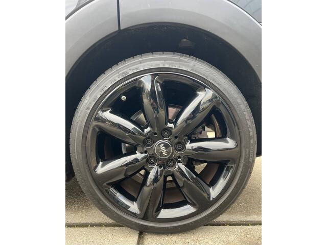 Mini COOPER CLUBMAN Mini 2.0 S Chili | AUTOMAAT | LEDER | SCHUIF/KANTELDAK | CARPLAY/ANDROID | HARMAN/KARDON | NAVI | CRUISE CONTROL | PDC V+A | CLIMATE CONTROL | LMV 18'' | STOELVERWARMING | KEYLESS | LED | BLUETOOTH