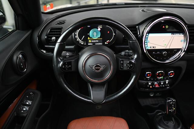 Mini COOPER CLUBMAN Automaat / Panoramadak / Achteruitrijcamera / Comfort Access / Stuurverwarming / LED / Comfortstoelen / Airconditioning / Cruise Control