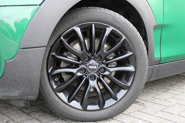 Mini COOPER CLUBMAN Chili Automaat / Panoramadak / LED / Comfort Access / Comfortstoelen / Cruise Control / Leder