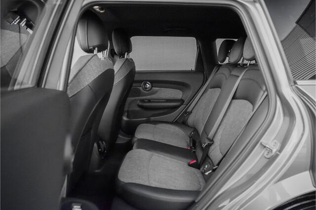 Mini COOPER CLUBMAN Mini 1.5 Salt Business Automaat LED Sportstoelen