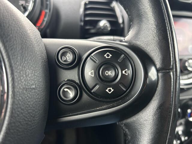 Mini COOPER CLUBMAN Mini 1.5 Chili / Navigatie / Trekhaak 1300 KG Trekgewicht / Cruise Control / Airco Automatisch / Stoelverwarming Voorzijde /