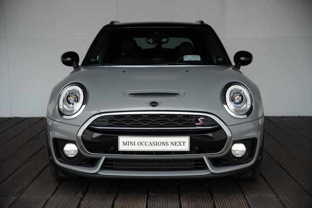 Mini COOPER CLUBMAN S Aut. JCW Trim + Serious Business + Elek verstelbare stoel + Harman-Kardon + onderhoudspakket 10-08-2028