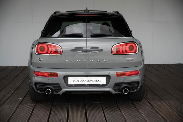 Mini COOPER CLUBMAN S Aut. JCW Trim + Serious Business + Elek verstelbare stoel + Harman-Kardon + onderhoudspakket 10-08-2028