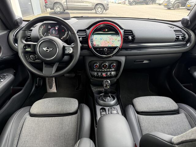 Mini COOPER CLUBMAN 1.5 Pano/H&K/Camera/Apple