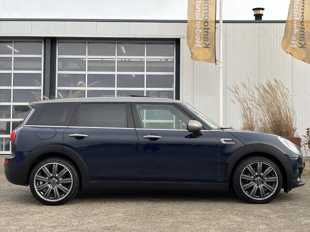 Mini COOPER CLUBMAN Mini 1.5 Chili 136pk | Automaat | Achteruitrijcamera | Cruise control adaptief met stop&go | Head-up display | Navigatiesysteem full map | Parkeersensor voor en achter | Voorstoelen verwarmd | Zeer nette auto!