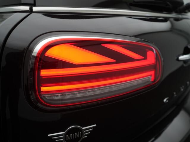 Mini COOPER CLUBMAN 1.5 Classic - RIJKLAARPRIJS - Achteruitrijcamera - Cruise Control