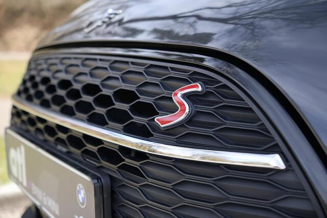 Mini COOPER CLUBMAN S Chili 2 I City I HUD | Elektr. schuif/kanteldak | Harman Kardon | Driv ass | Adaptieve LED | Camera | 20" | Memory I clima | Parkeerassistent I DAB I MINI Connected XL, Etc.