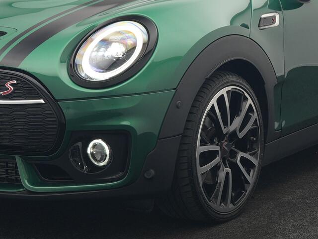 Mini COOPER CLUBMAN Mini 2.0 S John Cooper Works FACELIFT 179pk Dealer O.H | Panodak | Adaptive Cruise | Alcantara JCW Sportstoelen | Head Up | Harman Kardon | 19"L.M | Trekhaak Afn. | Camera | Keyless |