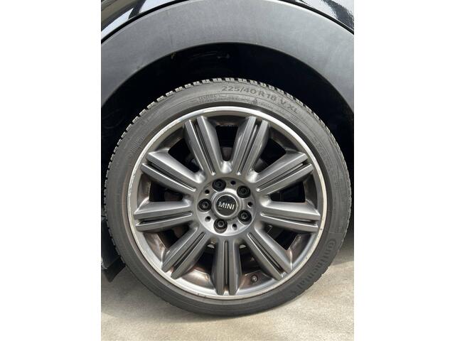 Mini COOPER CLUBMAN Mini 1.5 Chili | AUTOMAAT | LEDER | SCHUIF/KANTELDAK | CARPLAY/ANDROID | HARMAN/KARDON | HEAD-UP DISPLAY | NAVI | CAMERA | CRUISE CONTROL | PDC V+A | CLIMATE CONTROL | LMV 18'' | STOELVERWARMING | KEYLESS | LED | BLUETOOTH