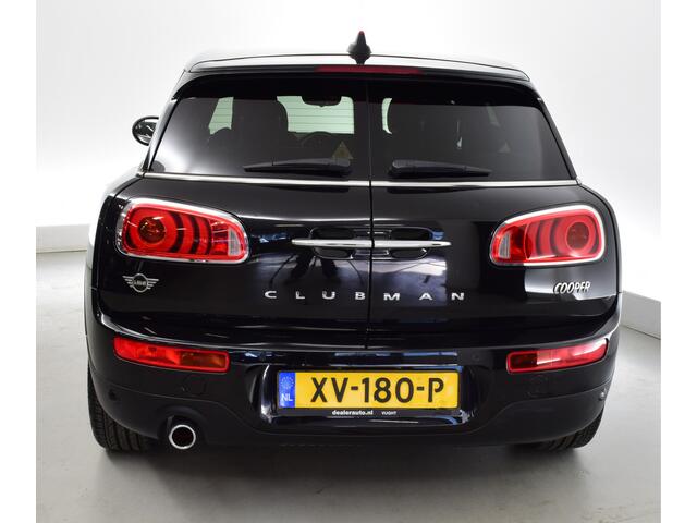 Mini COOPER CLUBMAN Mini 1.5 Business Edition: optie Apple carplay, stoelverw, leder bekleding, TRC, navy, botswaarsch, personen waarsch, HUD, verkeersbord herk, keyless entry, privacyglas Harman Cardon alarm certyf