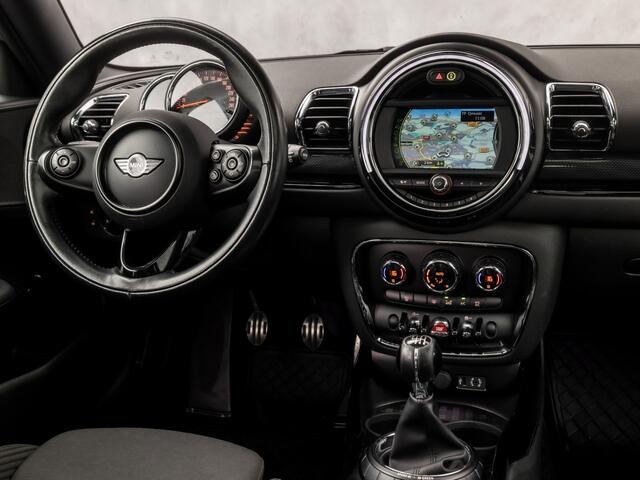 Mini COOPER CLUBMAN 1.5 Chili Sport (PANORAMADAK, NAVIGATIE, CLIMATE, ZWART HEMEL, LEDER, SPORTSTOELEN, GETINT GLAS, LED KOPLAMPEN, PARKEERSENSOREN, NIEUWE APK, NIEUWSTAAT)