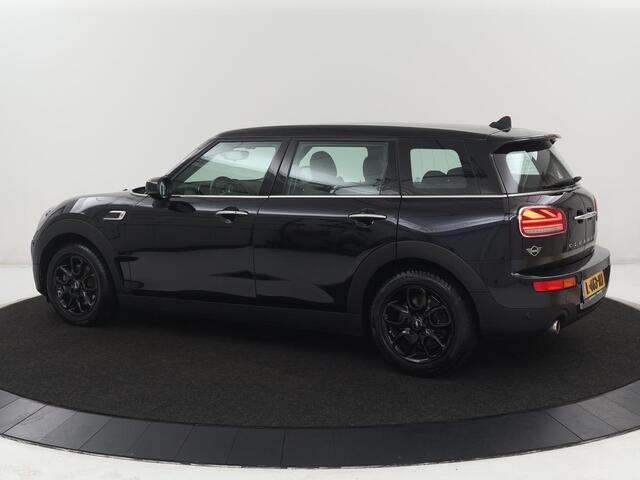 Mini COOPER CLUBMAN 1.5 Business Edition | Automaat | Stoelverwarming | Carplay | Sportstoelen | Half leder | Full LED | Navigatie | Parkeerhulp | Climate control | Cruise control | Origineel NL