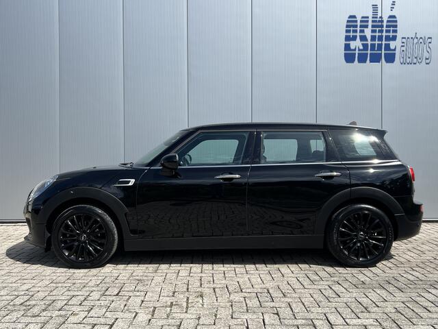 Mini COOPER CLUBMAN 1.5 136 pk Business Navigatie Trekhaak Clima + Cruise Control 17 Inch Velgen Parkeersensoren NL Auto