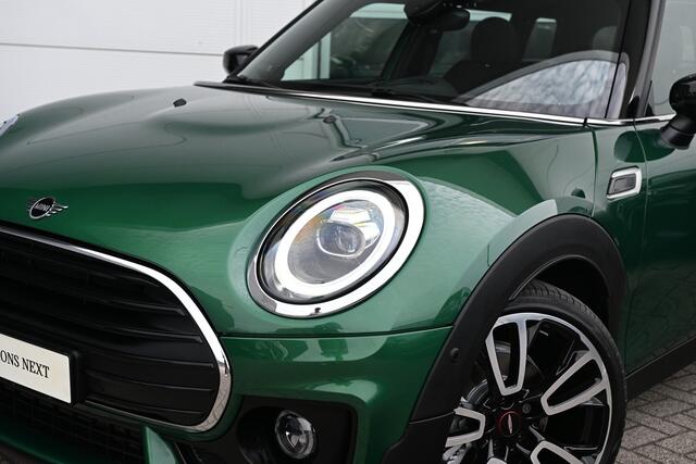 Mini COOPER CLUBMAN JCW / Panoramadak / Sportonderstel / Comfort Access / Harman-Kardon / LED / Cruise Control