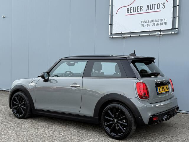 Mini COOPER S Mini 2.0 Chili Serious Business Navigatie/LED/17inch.