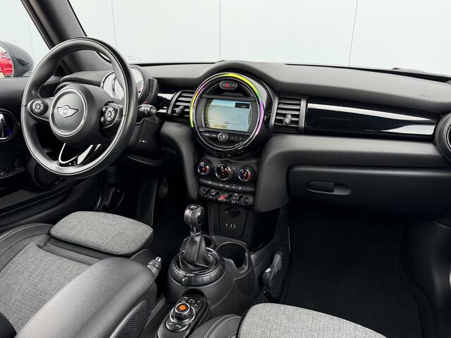 Mini COOPER S Mini 2.0 Chili Serious Business Navigatie/LED/17inch.