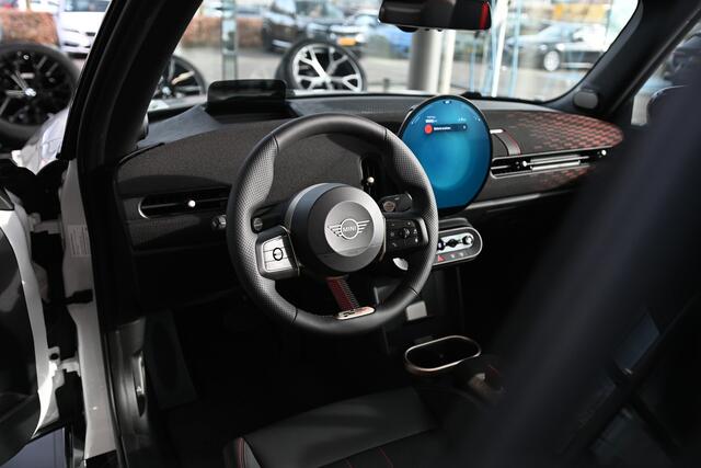Mini COOPER S Cabrio Automaat / JCW / Pakket XL / 18" JCW Lap Spoke 2-tone