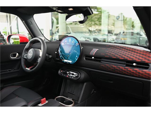 Mini COOPER S Hatchback Automaat / JCW / Pakket XL / 18 inch JCW Lap Spoke 2-tone