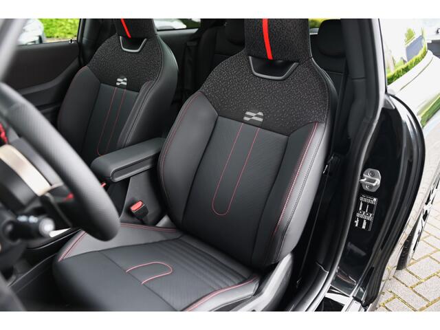 Mini COOPER S Hatchback Automaat / JCW / Pakket XL / 18 inch JCW Lap Spoke 2-tone