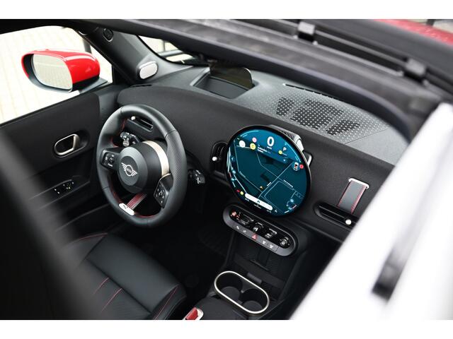 Mini COOPER S Hatchback Automaat / JCW / Pakket XL / 18 inch JCW Lap Spoke 2-tone