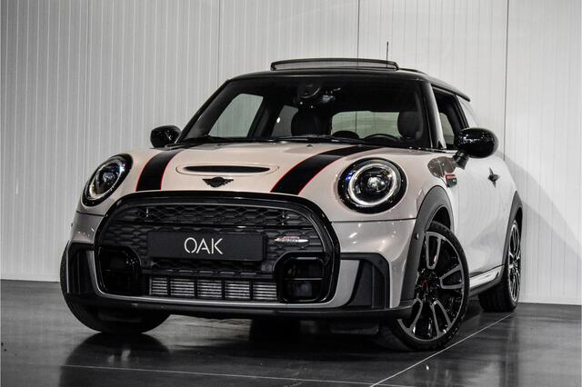 Mini COOPER S Mini 2.0 F1 Aut. | JCW-Trim | Navigatie | Panorama | Lounge Leder | H&K | ACC | Head-Up | Camera | 18"LM | Rooftop Grey