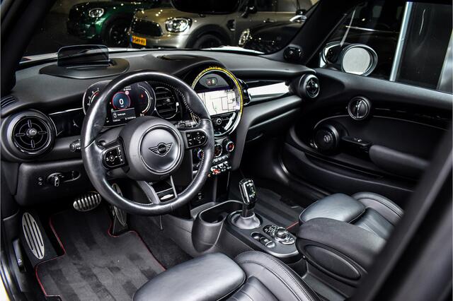 Mini COOPER S Mini 2.0 F1 Aut. | JCW-Trim | Navigatie | Panorama | Lounge Leder | H&K | ACC | Head-Up | Camera | 18"LM | Rooftop Grey